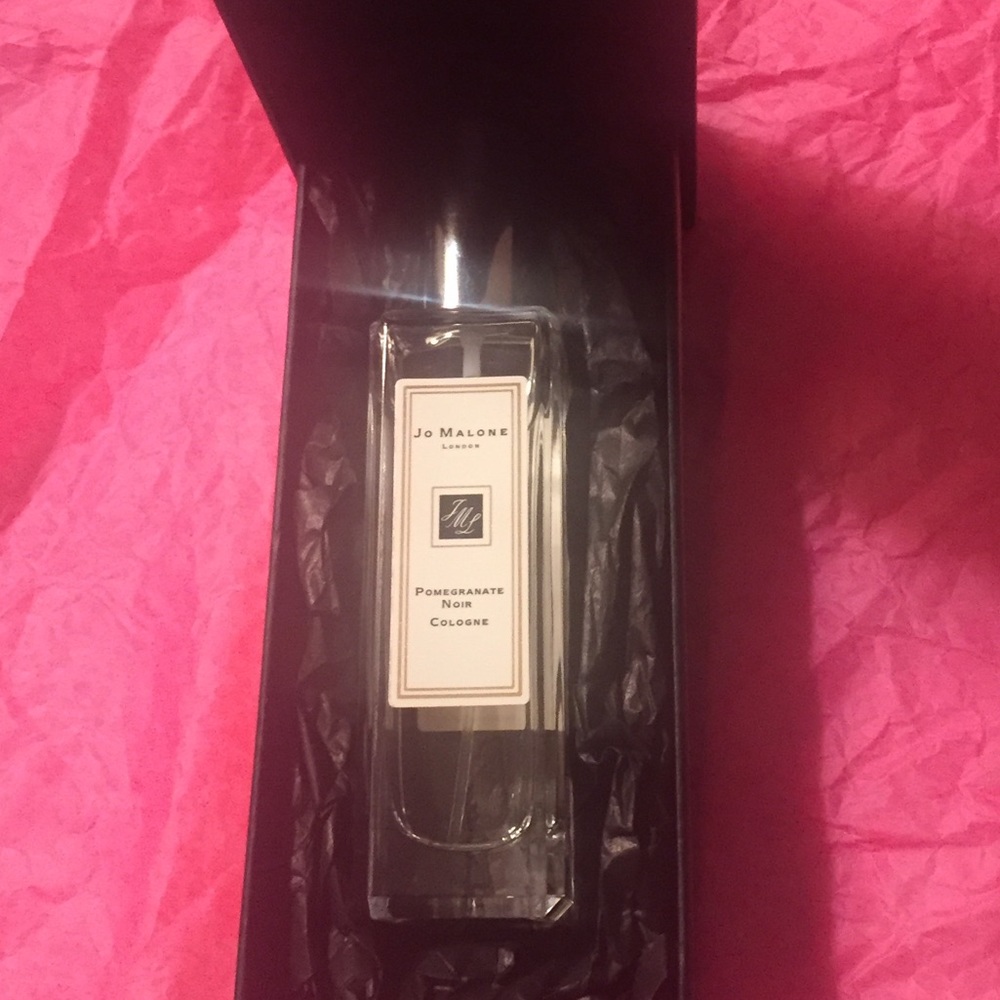 Jo Malone  pomegranate noir cologne